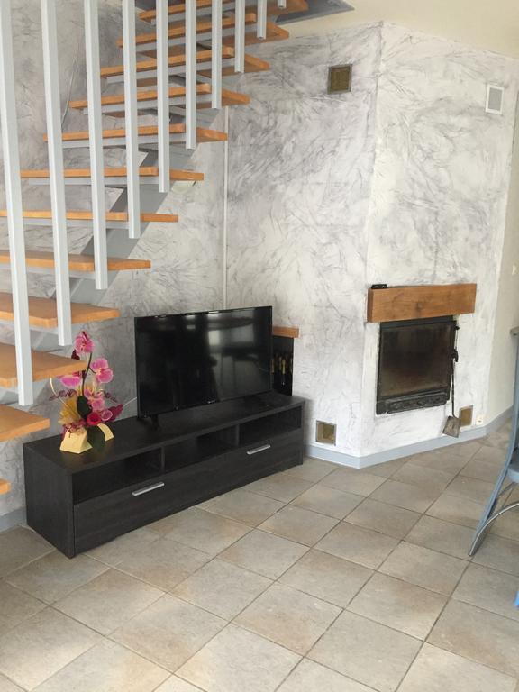 Au Pied De La Roche Apartment ภายนอก รูปภาพ