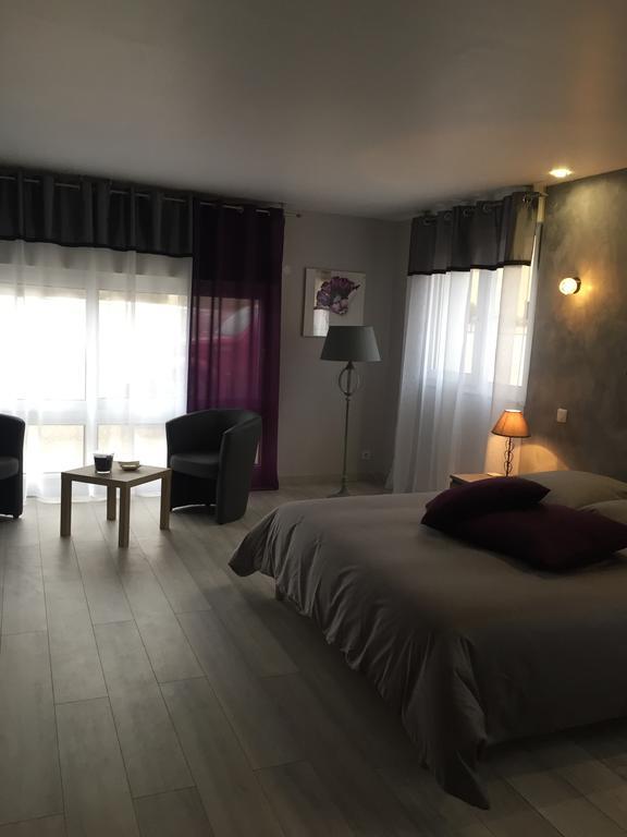 Au Pied De La Roche Apartment ภายนอก รูปภาพ