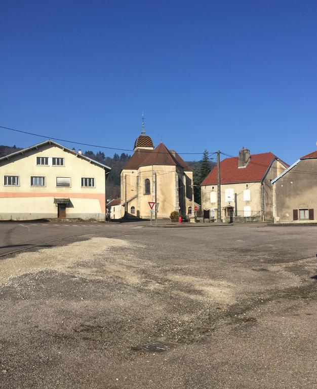 Au Pied De La Roche Apartment ภายนอก รูปภาพ