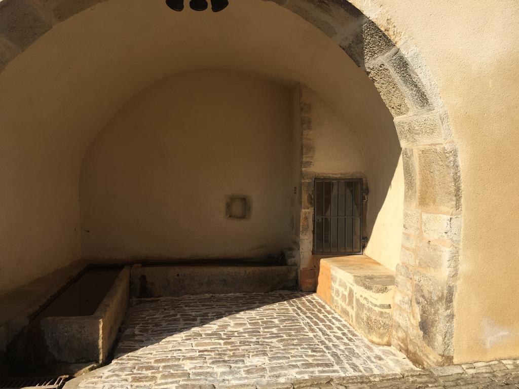 Au Pied De La Roche Apartment ภายนอก รูปภาพ