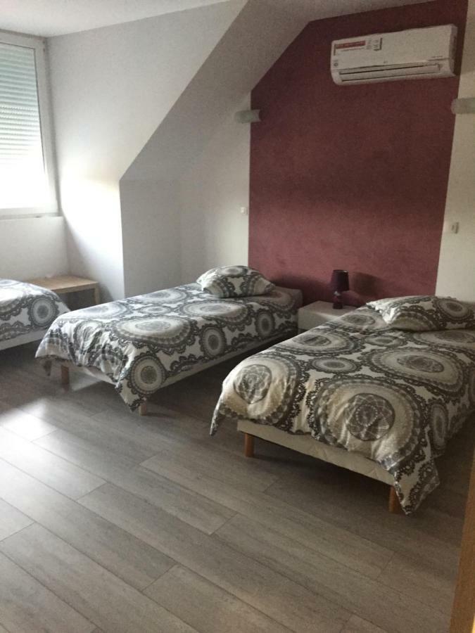 Au Pied De La Roche Apartment ภายนอก รูปภาพ