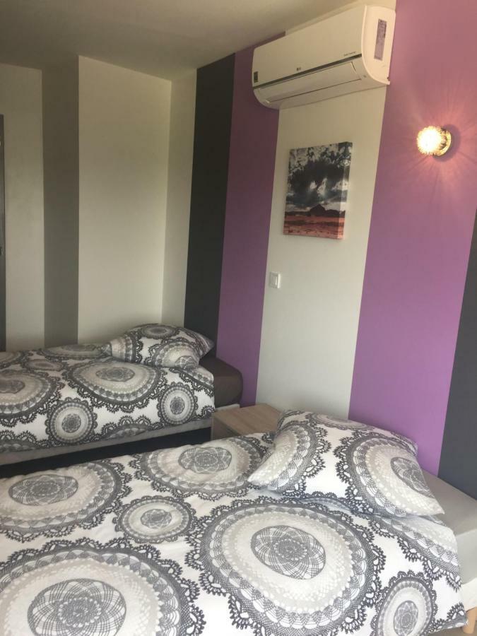 Au Pied De La Roche Apartment ภายนอก รูปภาพ